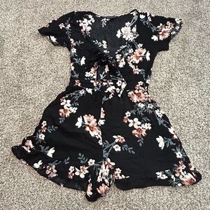 American Eagle Black Floral Tie-Front Romper Small